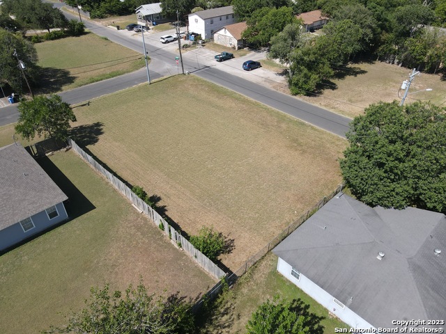Image 6 of 6 For 772 Johnson Ave
