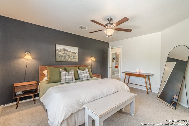 Listing photo id 10 for 609 San Augustine