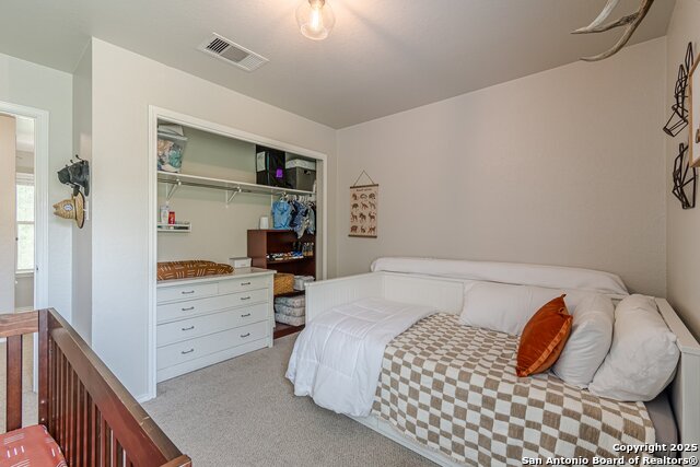Listing photo id 14 for 609 San Augustine