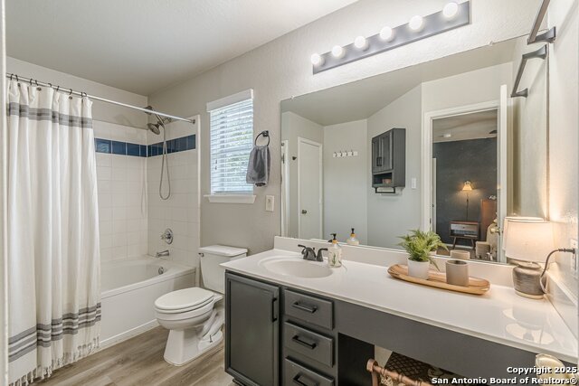 Listing photo id 18 for 609 San Augustine