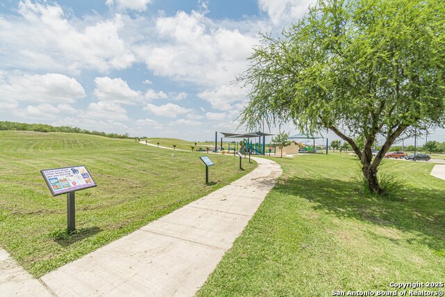 Listing photo id 26 for 609 San Augustine
