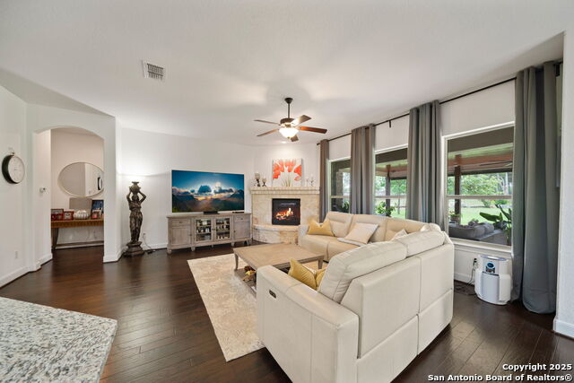 Image 15 of 53 For 26113 Rockwall Parkway
