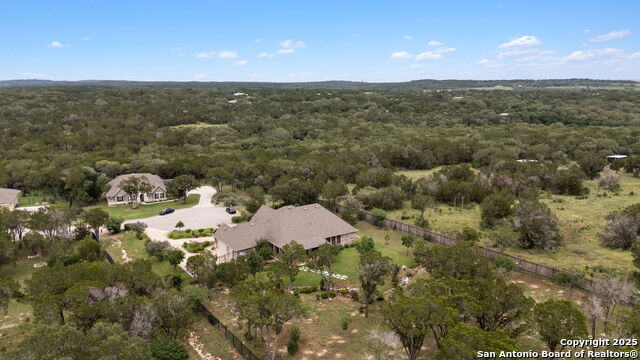 Listing photo id 52 for 26113 Rockwall Parkway