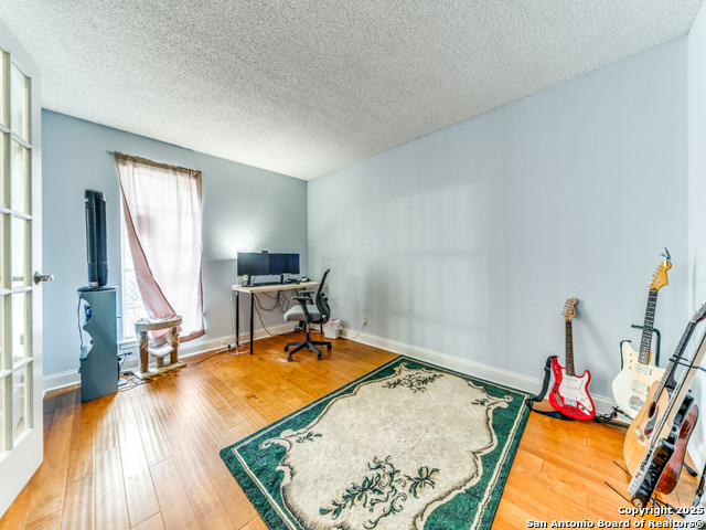 Image 13 of 25 For 6802 Forest Haven S
