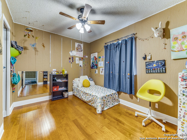 Image 21 of 25 For 6802 Forest Haven S