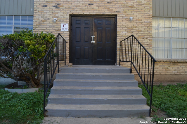 Image 13 of 14 For 6611 South Point St.  111-c