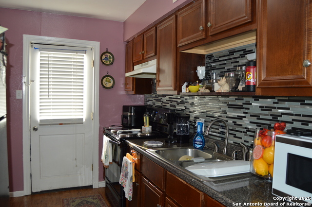 Image 4 of 14 For 6611 South Point St.  111-c