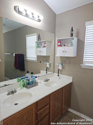 Listing photo id 6 for 8502 Chickasaw