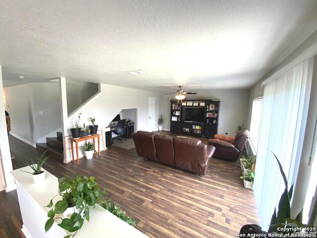 Listing photo id 11 for 6802 Knights