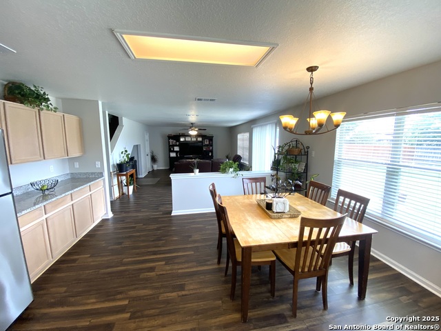 Listing photo id 21 for 6802 Knights