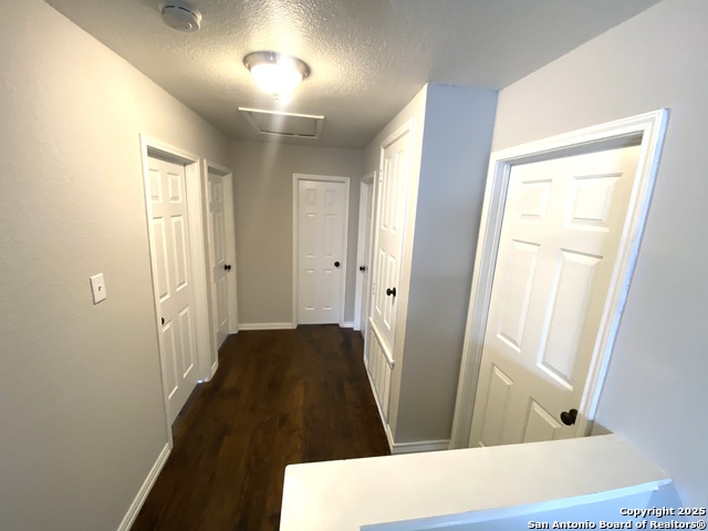 Listing photo id 27 for 6802 Knights