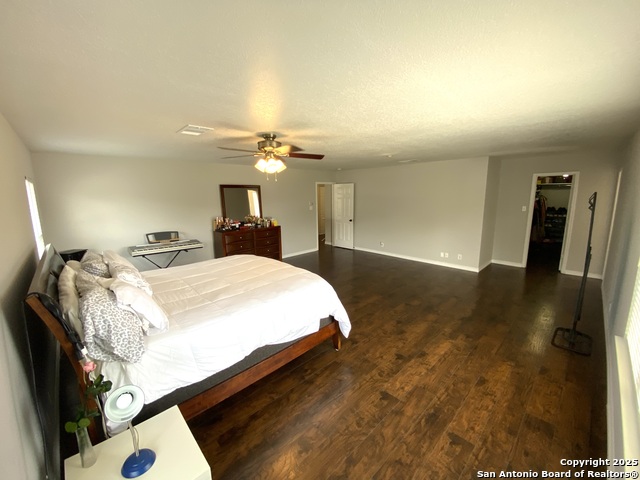Listing photo id 32 for 6802 Knights