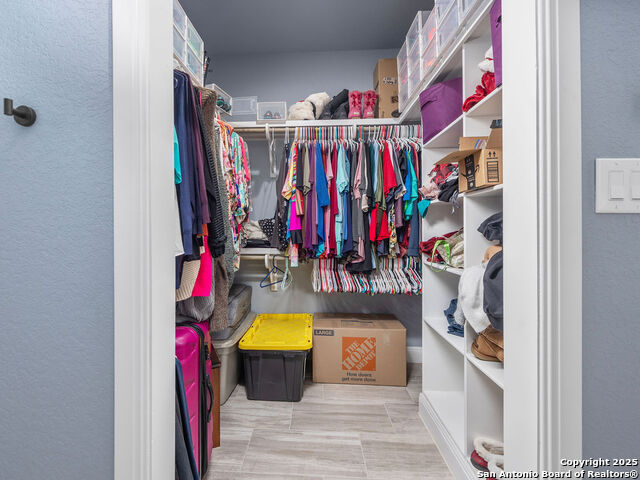 Listing photo id 9 for 228 Triple R
