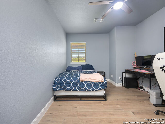 Listing photo id 17 for 228 Triple R