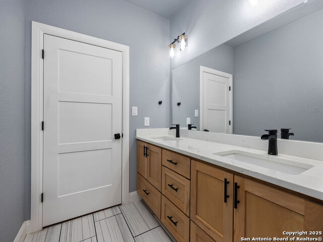 Listing photo id 24 for 228 Triple R