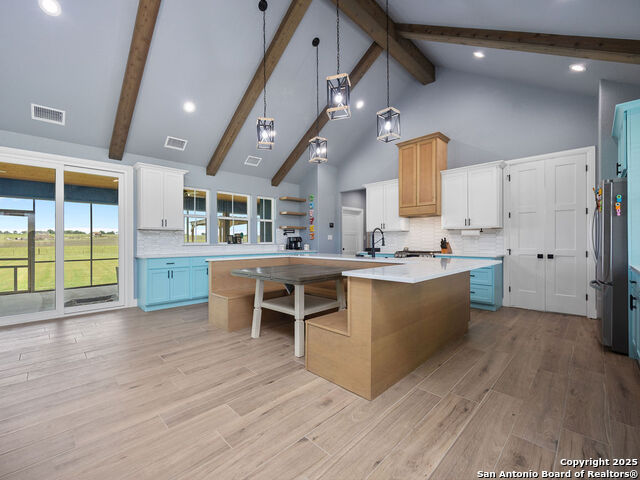 Listing photo id 1 for 228 Triple R