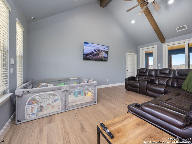 Listing photo id 5 for 228 Triple R