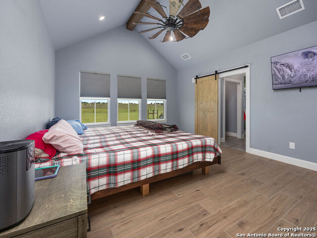 Listing photo id 7 for 228 Triple R