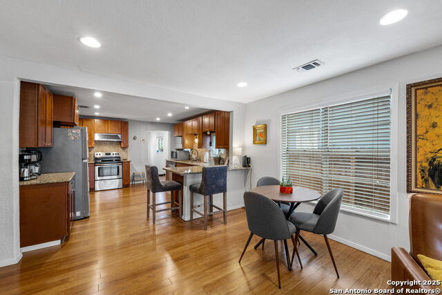 Image 16 of 31 For 1119 Pine Street N