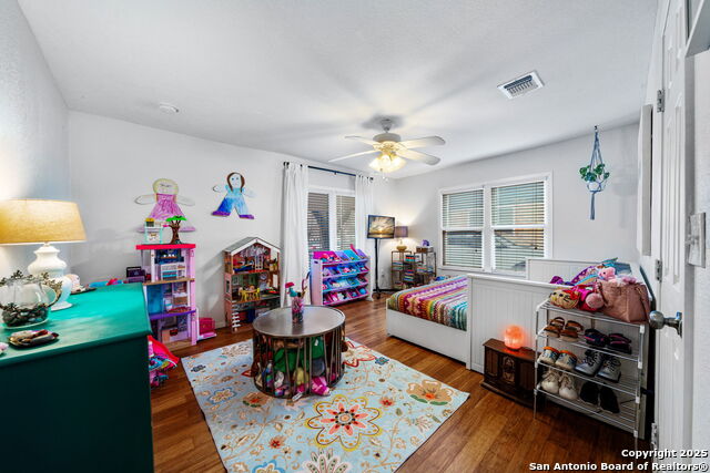 Image 17 of 31 For 1119 Pine Street N