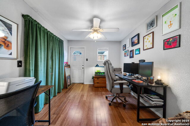 Image 19 of 31 For 1119 Pine Street N