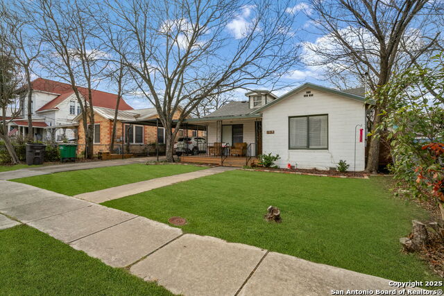 Image 3 of 31 For 1119 Pine Street N