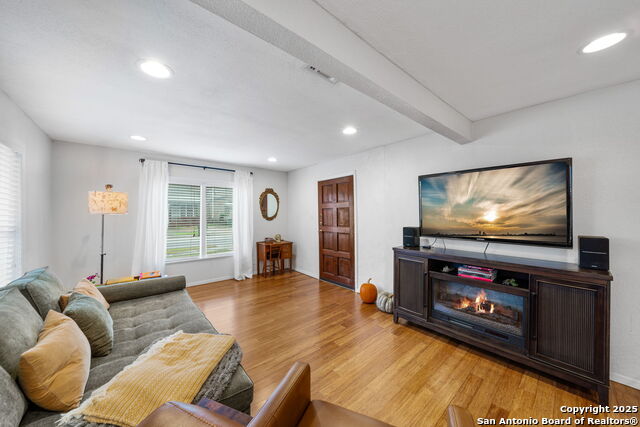Image 9 of 31 For 1119 Pine Street N
