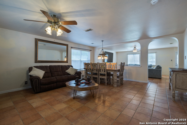 Listing photo id 0 for 1020 Lion King