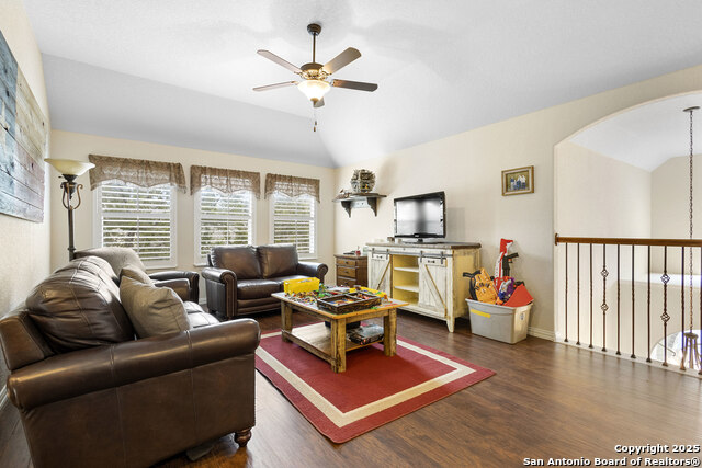 Image 25 of 44 For 9718 Rosemire Way
