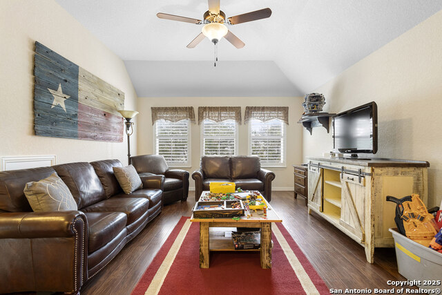 Image 26 of 44 For 9718 Rosemire Way