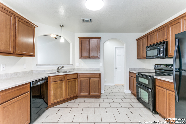 Listing photo id 11 for 7954 Mainland Woods