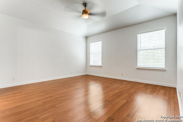 Listing photo id 16 for 7954 Mainland Woods