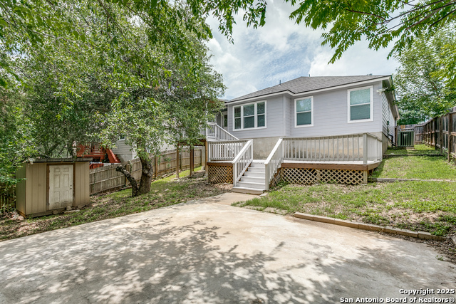 Listing photo id 28 for 7954 Mainland Woods
