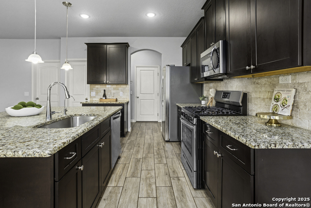 Image 10 of 31 For 13829 Chester Knoll