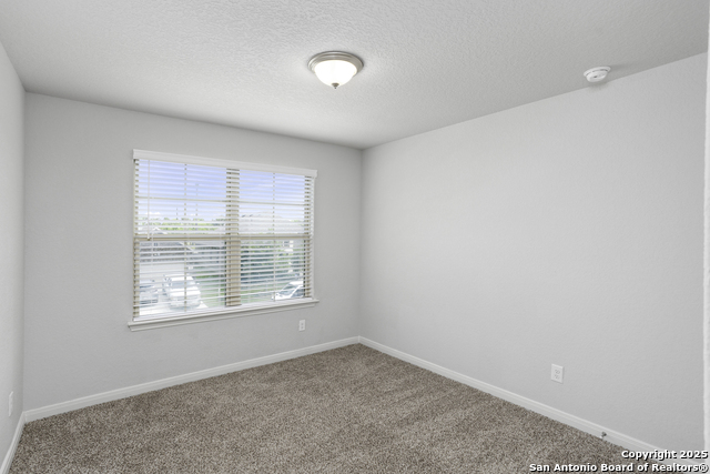 Image 14 of 31 For 13829 Chester Knoll