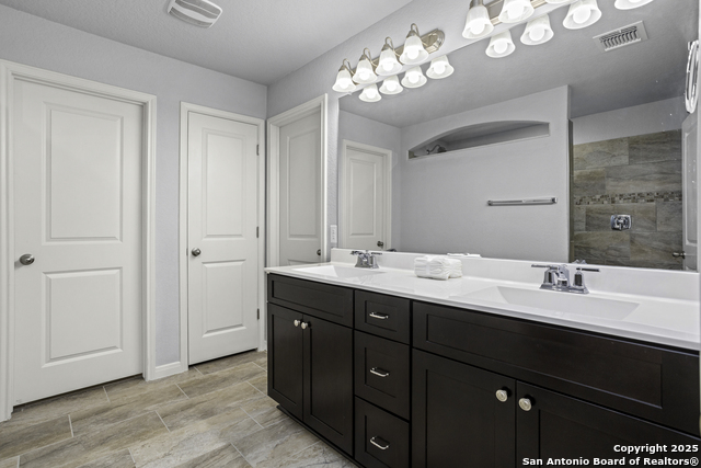 Image 19 of 31 For 13829 Chester Knoll