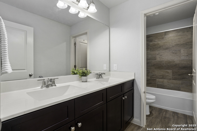 Image 20 of 31 For 13829 Chester Knoll