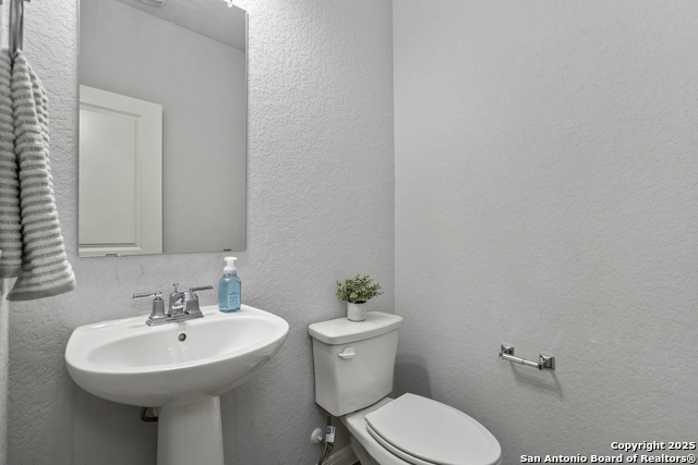 Image 23 of 31 For 13829 Chester Knoll