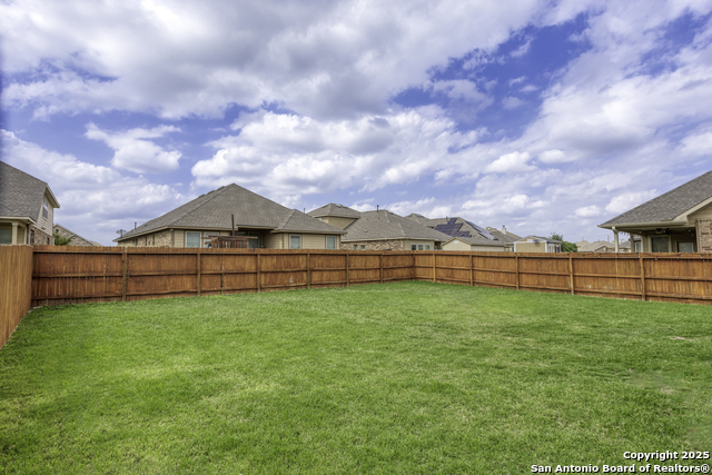 Image 28 of 31 For 13829 Chester Knoll
