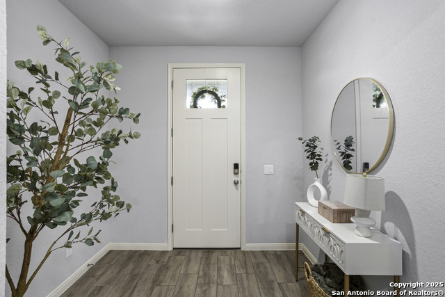 Image 4 of 31 For 13829 Chester Knoll