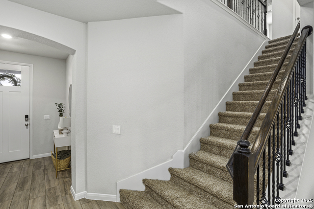Image 5 of 31 For 13829 Chester Knoll