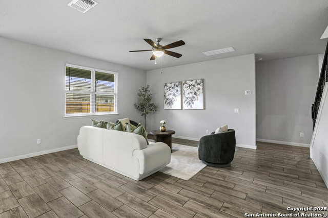 Image 8 of 31 For 13829 Chester Knoll