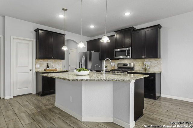 Image 9 of 31 For 13829 Chester Knoll