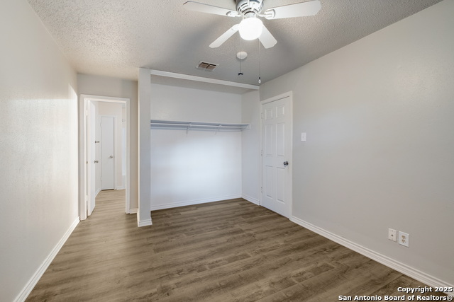 Listing photo id 14 for 2851 Coral Field