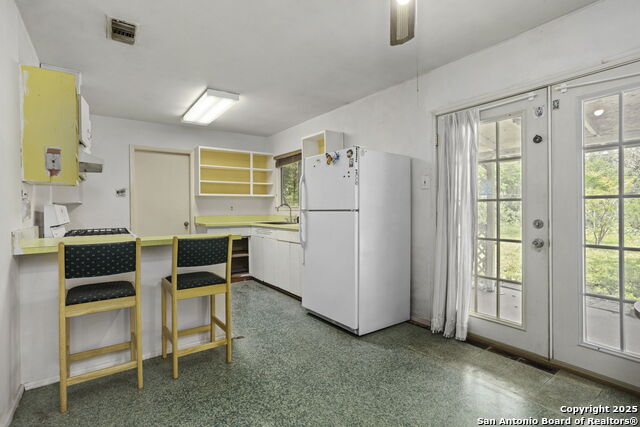 Listing photo id 3 for 5807 Stonybrook