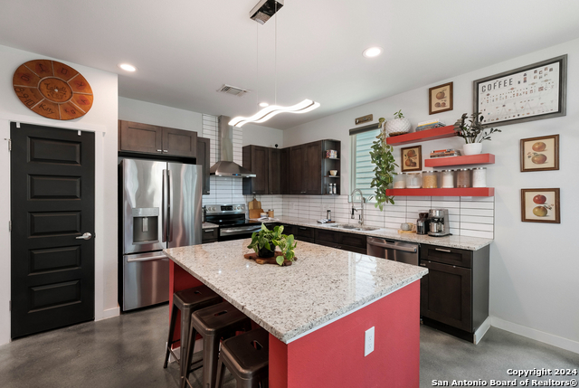 Image 11 of 30 For 812 Gevers St N