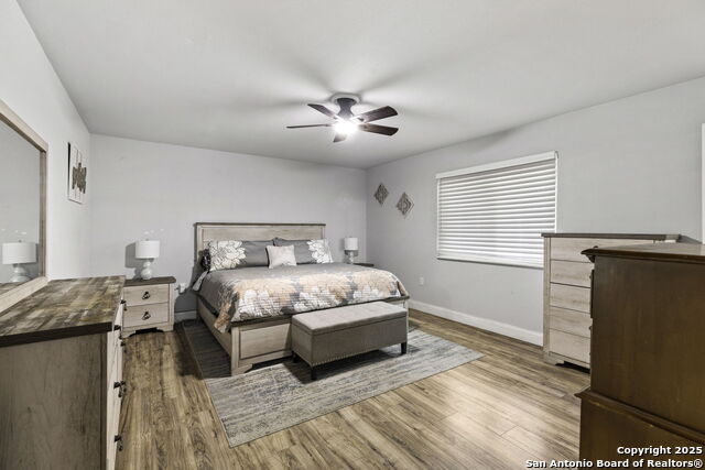 Image 17 of 29 For 8216 Alton Blvd