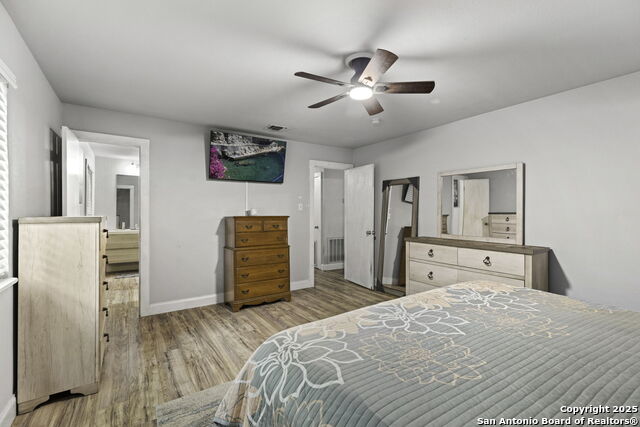 Image 18 of 29 For 8216 Alton Blvd
