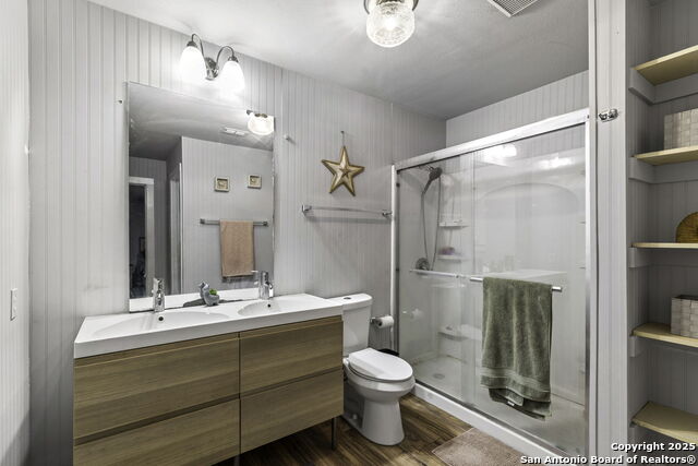 Image 19 of 29 For 8216 Alton Blvd