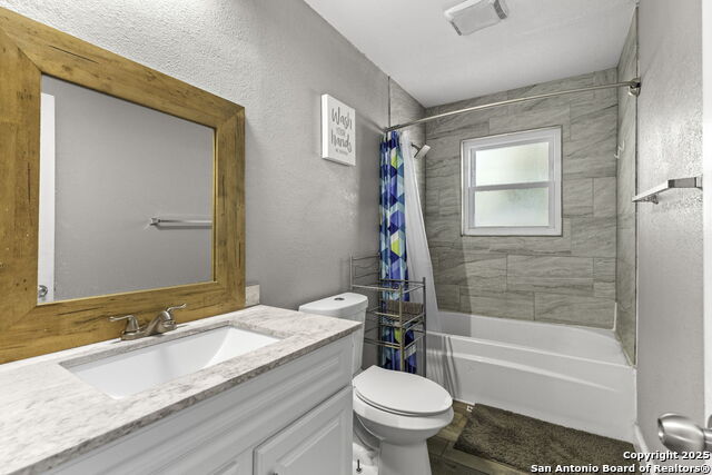Image 22 of 29 For 8216 Alton Blvd